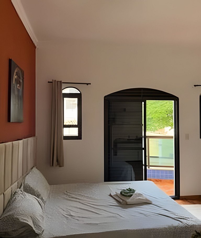 Cozy Studio & Balcony | 2min Metro | Near Arena