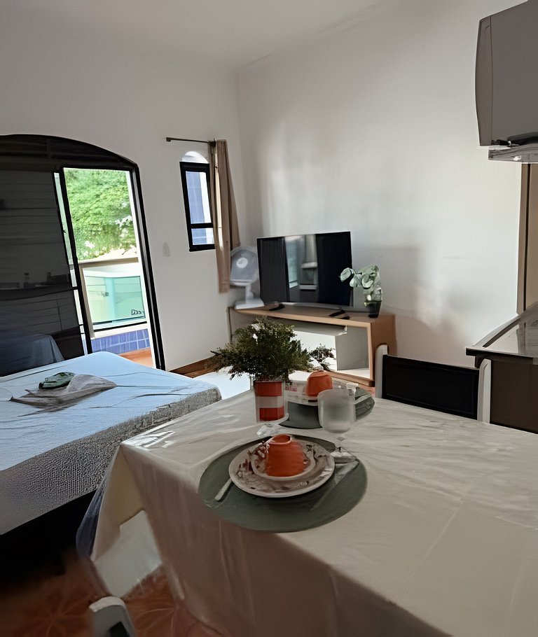 Cozy Studio & Balcony | 2min Metro | Near Arena