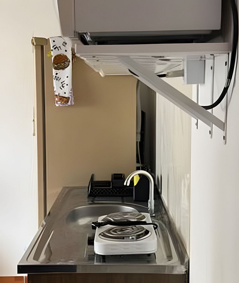 Cozy Studio & Balcony | 2min Metro | Near Arena