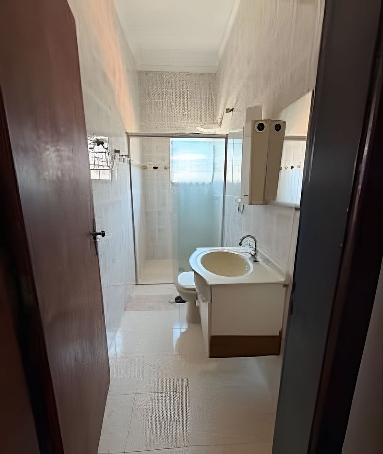 Cozy Studio & Balcony | 2min Metro | Near Arena