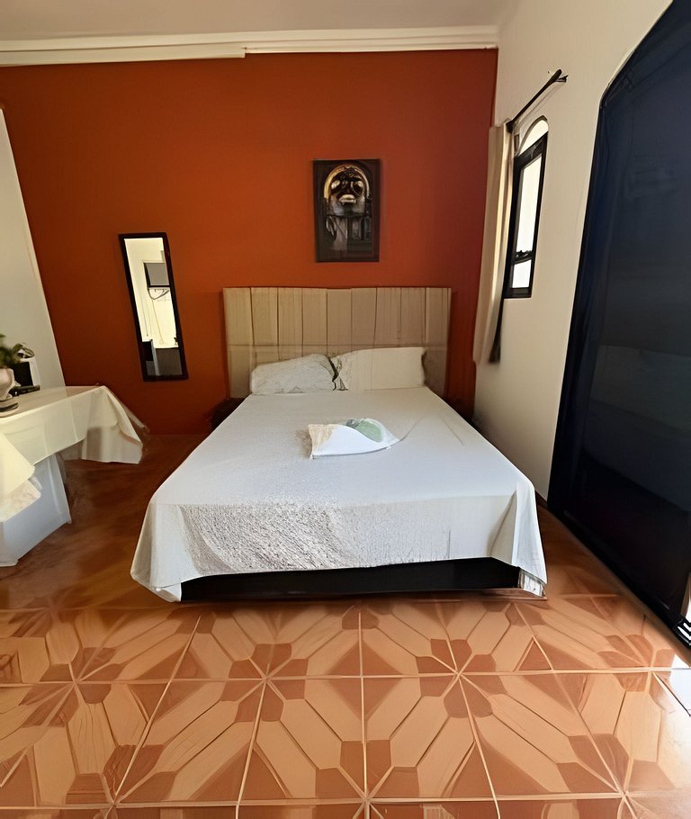 Cozy Studio & Balcony | 2min Metro | Near Arena