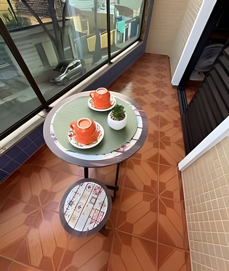 Cozy Studio & Balcony | 2min Metro | Near Arena