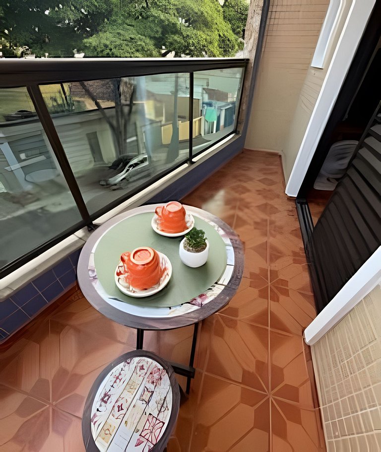 Cozy Studio & Balcony | 2min Metro | Near Arena