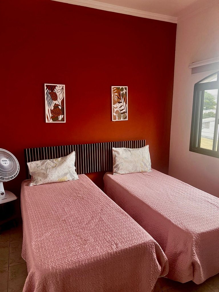 Cozy Studio | 2min Metro | Near Arena & Center